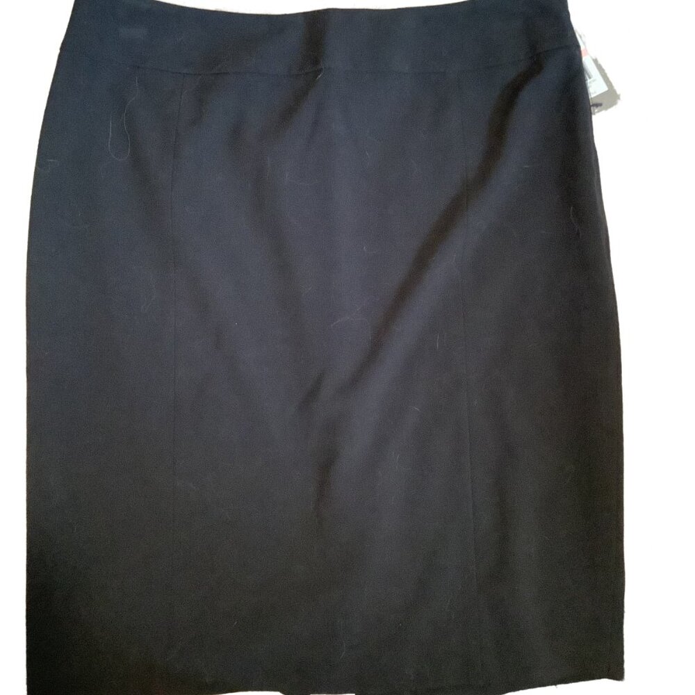 NWT Chaus Classic Black Skirt Size: 10